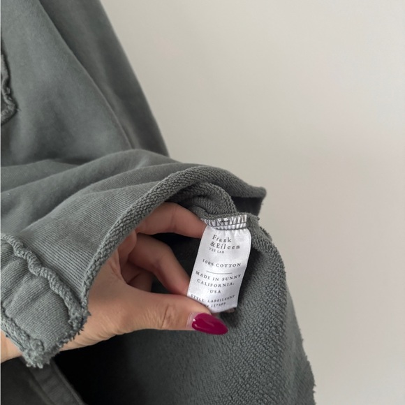 FRANK & EILEEN Triple Fleece in Rosemary S - Picture 10 of 10